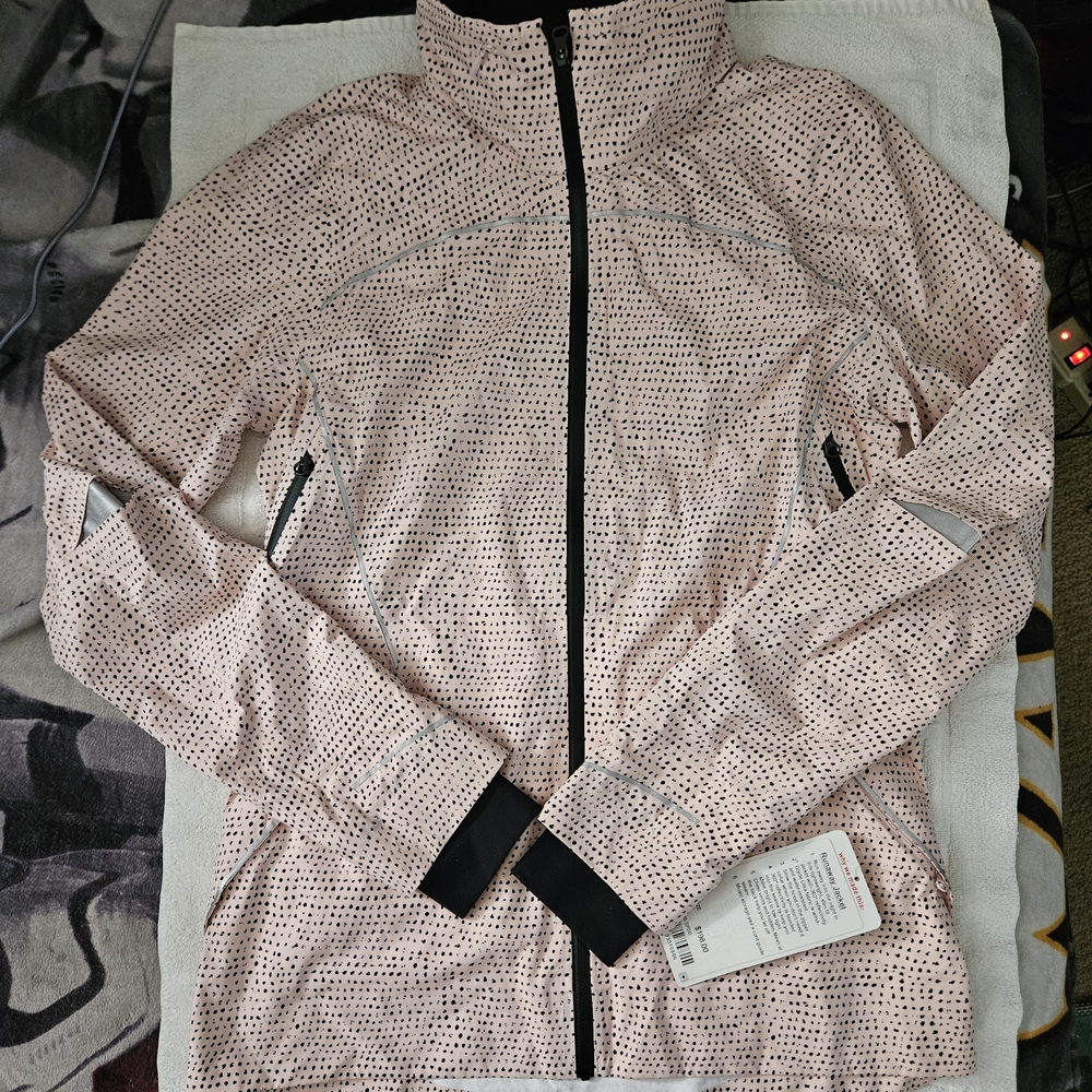 Lululemon runaway jacket pink black dots size 6 NEW